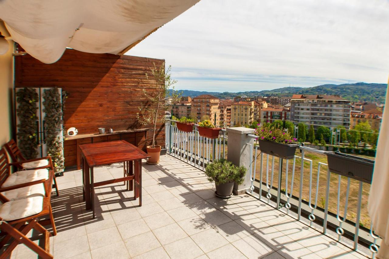 Attico Con Vista Apartment Торино Екстериор снимка
